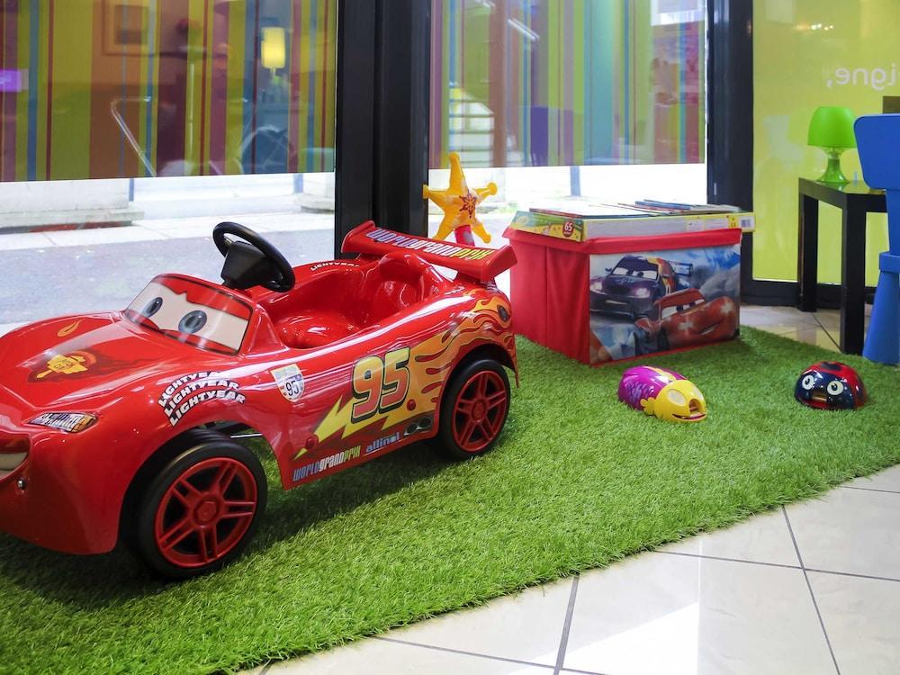 Hotel Ibis Styles Le Mans Gare Sud Zewnętrze zdjęcie